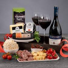 ₹999 save ₹680 (68%) save extra with cashback. Anniversary Gift Basket For Couples By Gourmetgiftbaskets Com