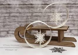 Auf das papier mittig mit dem keksausstecher einen tannenbaum aufmalen und anschließend mit dem skalpell ausschneiden. Weihnachtsdeko Basteln Aus Papier Samtpapier Ist Ausverkauft Stampin Up Anleitungen Ideen Produkte Bestellen 05841 1505 Bei Irene Wendlandt Stampin Up Demonstratorin