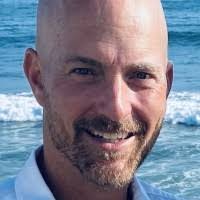 Derek Carver's Instagram, Twitter & Facebook