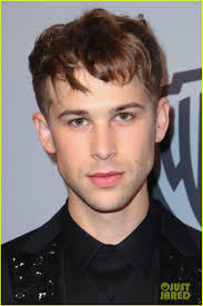 Rising Stars Nick Robinson & Harris Dickinson Are Dapper Dudes at Golden  Globes After Party 2018!: Photo 4010589