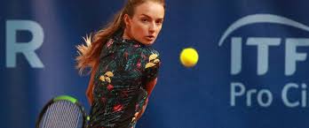 Born 4 january 1996) is an italian tennis player. Itf Cordenons 2018 Clamorosa Eliminazione Per Lucia Bronzetti Eurosporting Experience