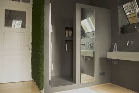 Dusche In Wasserfestem Putz In Betonoptik Fugenlose Dusche Betonoptik Beton Dusche