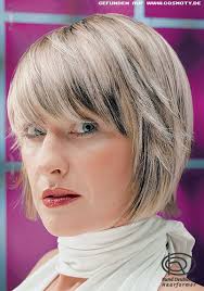 Graue haare können vielfältige ursachen haben. Frisuren Bilder Kinnlanger Bob Mit Grau Blonden Strahnen Frisuren Haare
