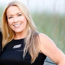 Sandra Baxter's Instagram, Twitter & Facebook