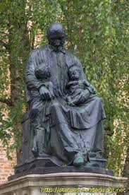 The society of saint vincent de paul is an international organization of roman catholic lay men and women of all ages, whose primary mission is to help the poor and less fortunate. Chatillon Sur Chalaronne Saint Vincent De Paul