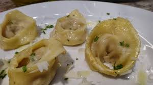 Pear Walnut And Parmesan Tortellini Or Ravioli In 2020 Cooking Tortellini Ravioli