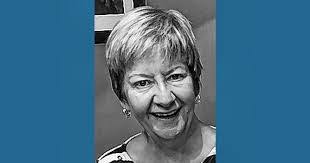 Hazel Mclean's Instagram, Twitter & Facebook