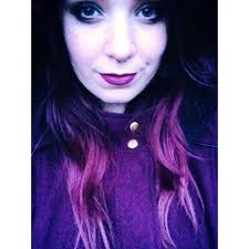 Daisy Alexander (@daisyayounique)