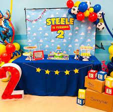 Youve Got A Friend In Me Took A Break From My Usual Pink Parties To Put Together A Toy St Pinatas De Toy Story Decoracion Toy Story Cumpleanos De Toy Story