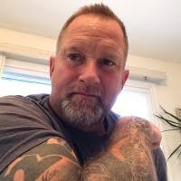 20+ "Martin Bergin" profiles