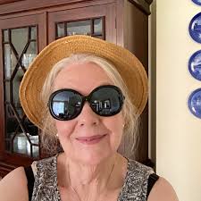 Bring back any memories of Mrs Christie's lessons? Good old Whitmarsh!  🤣🤣🤣 Was at Manning from 1958 ( Gloria Judd )