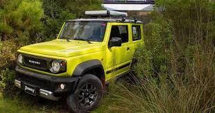The new body shows a flat roof, a black plastic frame of. Suzuki Jimny 2021 First Contact In Mexico The Toy You Were Waiting For Web24 News