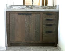 Where is the sink located for products within bathroom vanities? Badezimmer Schrank Turen Badezimmer Kabinett Turen Fur Die Mobel In Ihrem Haus Rustic Bathroom Vanities Bathroom Vanity Decor Vintage Bathroom Vanities
