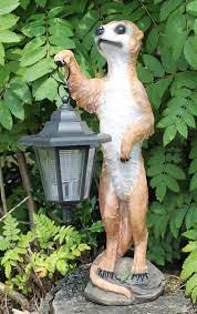Tolle dekofiguren für ihren garten. Dekofigur Erdmannchen Henry Mit Led Kaufland De