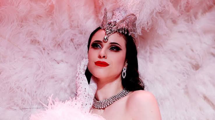 Spend a day in the life of a showgirl