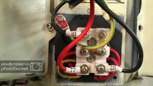 Whether it has 1 or 2 capacitors, or no capacitor, you need to reverse the connections to either the starting winding or the running winding. Help Me Hook Up A Forward Stop Reverse Motor Cont Switch On A 220volt Mill Machine Electronics Forums