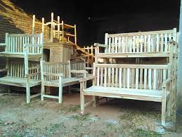 Dan apakah bahan material bangku dengan harga murah ini, adalah bahan yang kurang berkualitas? Jual Bangku Kursi Panjang Outdoor Kayu Solid Murah