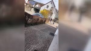 Muskovitler ısı izalatörü olarak termostatlarda , kaynak çubuklarında, oksijen tüplerinde, soba pencerelerinde, radyo tüpleri ve. 5kubuypbs9f9zm