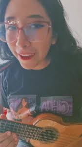 Por Poquito: Charango Rock en Vivo