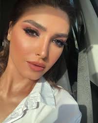 والآلام يا من ولدت فأشرقت بربوعنا ……. Ø¹Ù„Ù‰ Ø·Ø±ÙŠÙ‚Ø© ÙØ¯ÙˆÙ‰ Ø±ÙˆØ¬ÙŠÙ†Ø§ Ù„Ø¬Ù…Ù‡ÙˆØ±Ù‡Ø§ ÙˆØ­Ø´ØªÙˆÙ†ÙŠ ÙŠØ§ Ø¹Ù…Ø±ÙŠ ÙÙ† ÙˆØ«Ù‚Ø§ÙØ© Ø§Ù„ÙˆØ·Ù†