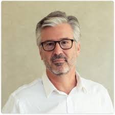 Alex Bertram's Instagram, Twitter & Facebook