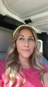 Ladies!!! This video is proof that I am nowhere near perfect at doing my  make up(😅), and no matter what this stuff turns out flawless in the end.  Also…took FIVE minutes! 🙌