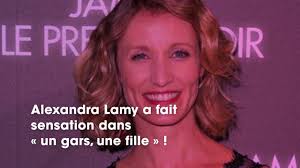 À niveau égal et talent égal, une femme doit gagner la même chose qu'un homme. Un Gars Une Fille Alexandra Lamy Revele L Origine De Son Surnom Chouchou Video Dailymotion