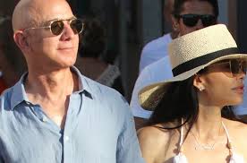 Jeff bezos zabierze w podróż brata. Najbogatszy Czlowiek Swiata Rozwiodl Sie Z Zona Teraz Odpoczywa Na Wakacjach Z Nowa Ukochana Temperatura W Ich Zwiazku Jest Goraca