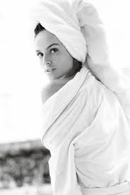 That is until your hair is repaired. How To Use A Hair Mask For Best Results Iles Formula