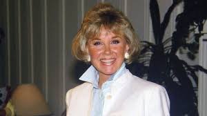 Pelantun Lagu Que Sera Sera, Doris Day Meninggal Dunia