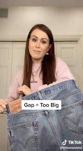 To choose the right size, hold your jeans at the ends of the waist, and try to wrap them around your neck at the button level. Savvy Woman S Foolproof Hack To See If Jeans Fit Without Even Trying Them On Mirror Online