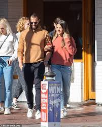 Sua melhor fonte sobre a atriz/cantora/compositora amelia warner | your best source on amelia warner aka slow moving millie. Jamie Dornan Cuts A Relaxed Figure As He Takes Wife Amelia Warner For A Low Key Birthday Lunch Latest Celebrity News