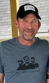 Dixie Hurst's Instagram, Twitter & Facebook