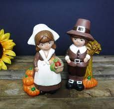 See more ideas about thanksgiving, vintage thanksgiving, figurines. Vintage Thanksgiving Pilgrim Figurines Ceramic Thanksgiving Etsy Vintage Thanksgiving Thanksgiving Table Decorations Thanksgiving Pilgrims