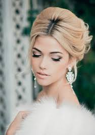 Für jede frau ist der hochzeitstag ein ganz besonderes ereignis. Schminken 22 Ideen Furs Braut Make Up Hochzeit Zenideen Braut Make Up Frisur Hochzeit Make Up Hochzeit