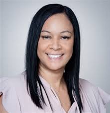 Jacinda Harris's Instagram, Twitter & Facebook