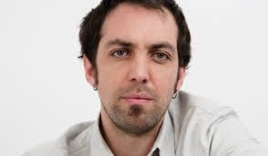 Dentro del ciclo "¿Quieres que te lo lea otra vez?" el actor Pedro de  Tavira compartirá "Biografía de un par de espectros"