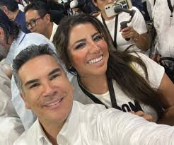 Lorena Piñón Rivera: En el FAM, la unidad se construye en la competencia  política de dos mujeres excepcionales