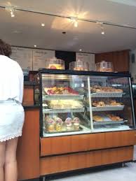 Some starbucks airport locations will still be run by hmshost, but starbucks can also work with other brands. Tem Starbucks Pra Tomar Cafe Na Manha No Lobby Do Hotel Picture Of Pullman Miami Airport Hotel Tripadvisor