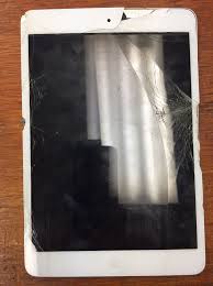 Hurt Your Fingers On A Cracked Ipad Mini Screen Mini Screen Ipad Mini Screen Replacement