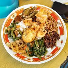 Sekarang saya berikan juga daftar jumlah kalori beberapa makanan yang sering saya makan. 5 Makanan Ini Punya Banyak Kalori Sebaiknya Hindari