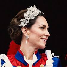 Woman 'chucked out' of Costa Coffee for wearing sports bra