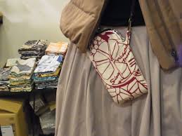 鴨川志野さんのワインの手ぬぐいで作ったポシェット スマホにic 小さなお財布入ります 帯 財布 鴨川