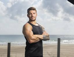 You're probably stuck at home, so i wanted to give everybody full access for free to my fitness app for the next six weeks, hemsworth said on twitter. Chris Hemsworth Worked With Elite Team Of Trainers To Create Centr Health Fitness App