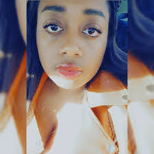 Amina Moore's Instagram, Twitter & Facebook