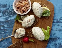 Mousse Vom Raucherfisch Mit Nussbrot Rezept Fisch Essen Vorspeise Essen