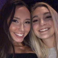 Abby Clanton's Instagram, Twitter & Facebook