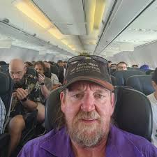 handsome and hardworking man! Sludge Awesome💜🥰