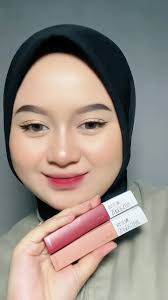 ombre lips ter-cakep dan ter-seger pake 2 shade terbaru dari @maybelline  superstay matte ink!🥰 , #maybelline #maybellinesuperstaymatteink