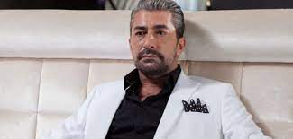 Çok sempatik, başarılı bir oyuncu. Erkan Petekkaya Kimdir Erkan Petekkaya Kac Yasinda Ve Aslen Nereli Erkan Petekkaya Dizileri Ve Filmleri
